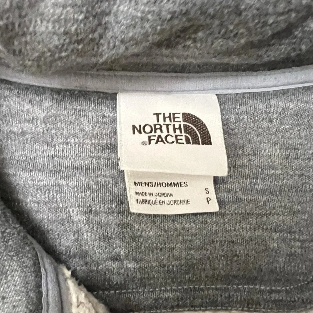 The North Face Button Mock Neck Pullover Mens Small Gray Fleece Sweater